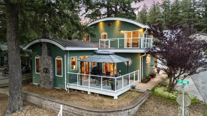 267 FIRST AVENUE|Cultus Lake North, Cultus Lake