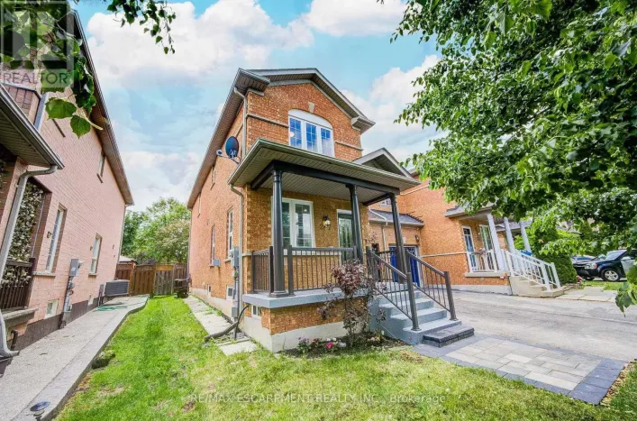 267 FITZGERALD CRESCENT, Milton