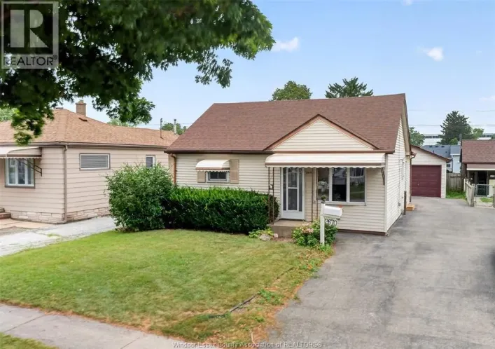 2670 CHANDLER ROAD, Windsor