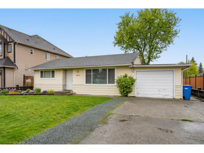 2671 VICTORIA STREET, Abbotsford
