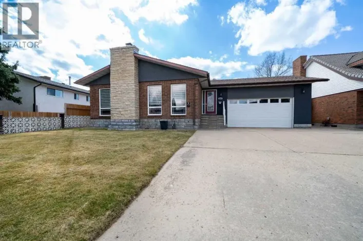 2672 12 Avenue SE, Medicine Hat