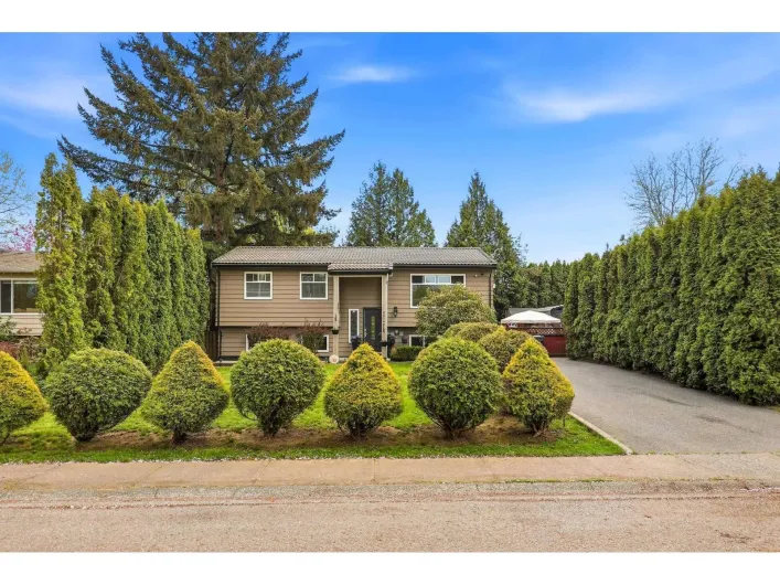 26744 33 AVENUE, Langley