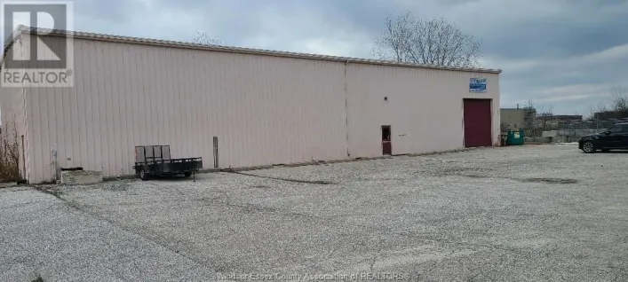 2679 HOWARD, Windsor