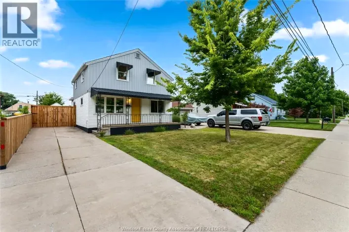 2682 CLEMENCEAU BOULEVARD, Windsor