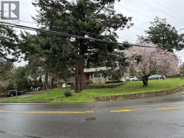 2684 Sea View Rd, Saanich