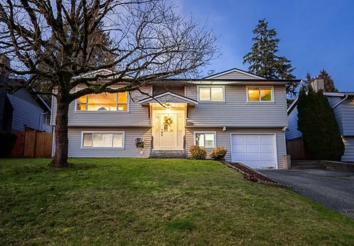 26877 33 AVENUE, Langley