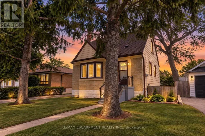 269 QUEENSDALE AVENUE E, Hamilton
