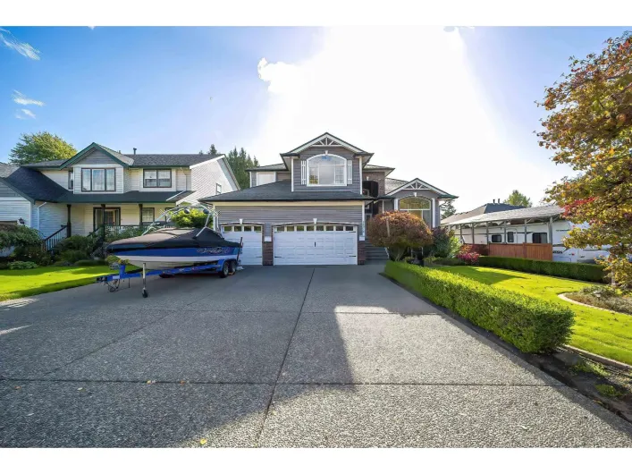 26912 24A AVENUE, Langley