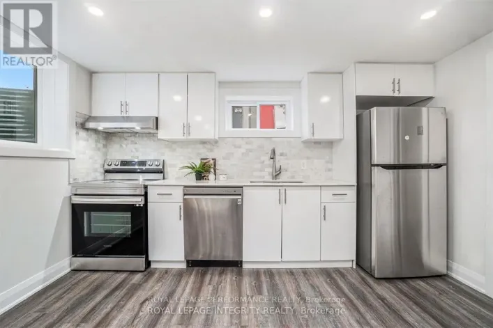 26-B MAJESTIC DRIVE, Ottawa