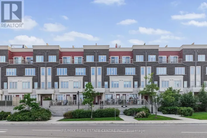 27 - 100 LONG BRANCH AVENUE, Toronto