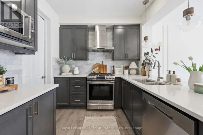 27 - 1222 ROSE WAY, Milton