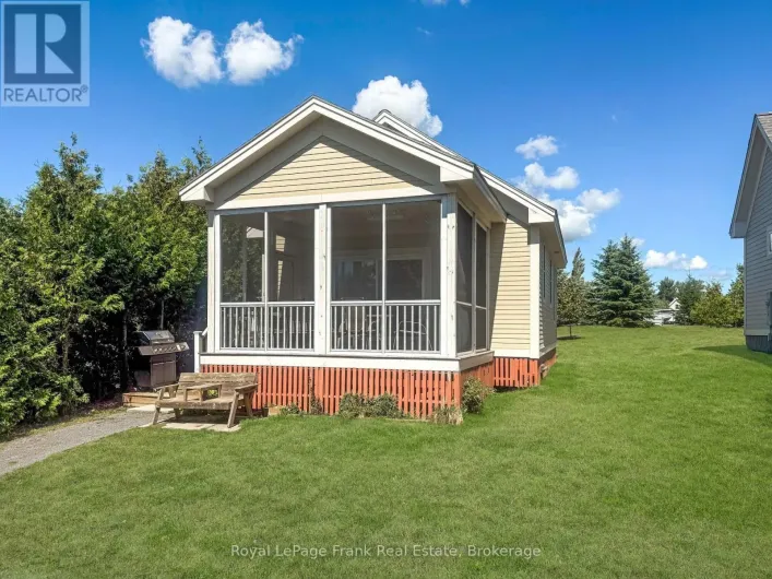 27 - 13 BUTTERNUT LANE, Prince Edward County