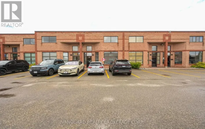 27 - 160 APPLEWOOD CRESCENT, Vaughan