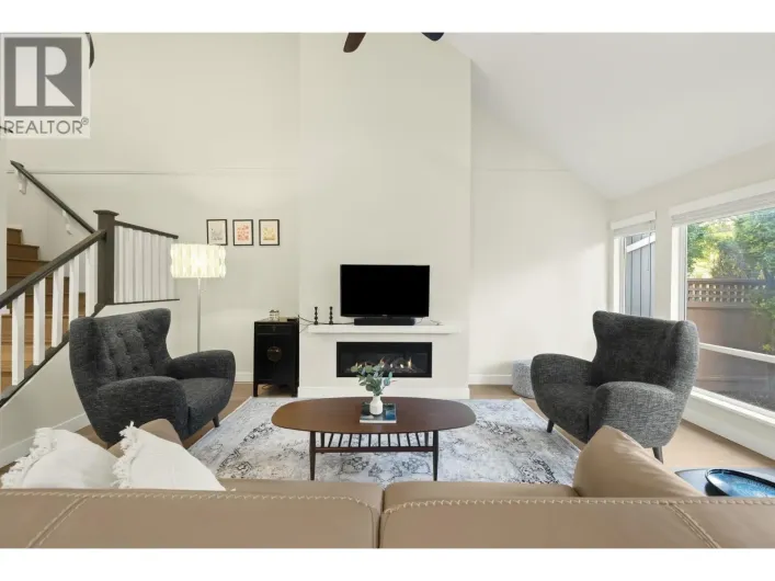 27 1925 INDIAN RIVER CRESCENT, North Vancouver