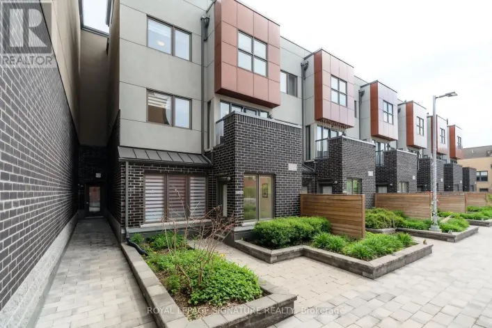 27 - 1972 VICTORIA PARK AVENUE, Toronto