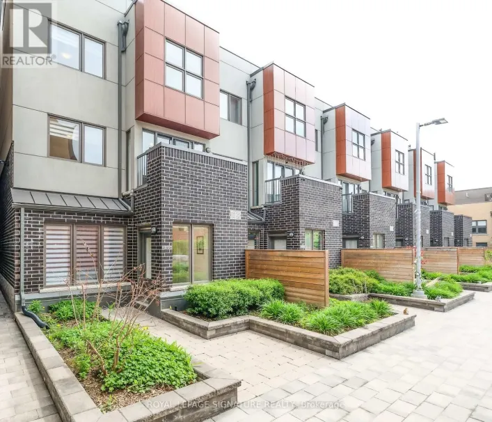 27 - 1972 VICTORIA PARK AVENUE, Toronto