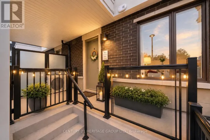 27 - 200 ALEX GARDNER CIRCLE, Aurora