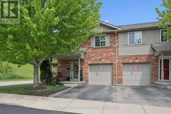 27 - 30 BRYAN COURT, Kitchener