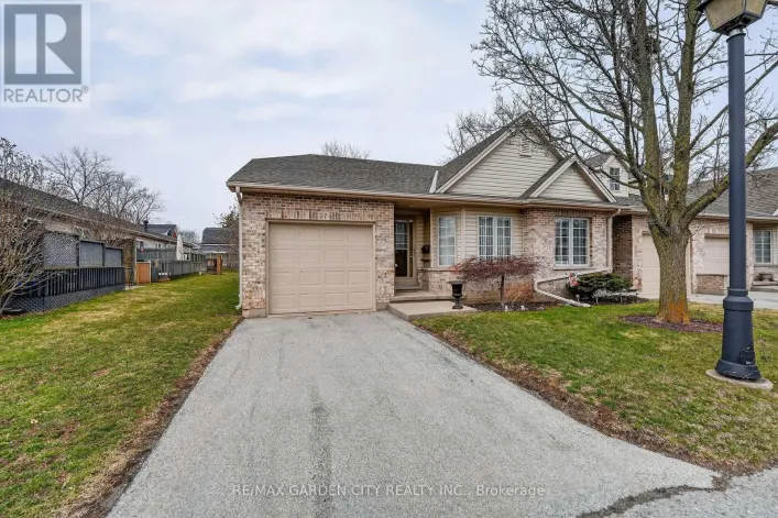 27 - 303 CENTRAL AVENUE, Grimsby