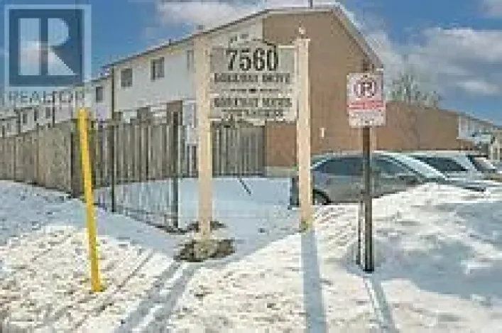 27 - 7560 GOREWAY DRIVE, Mississauga