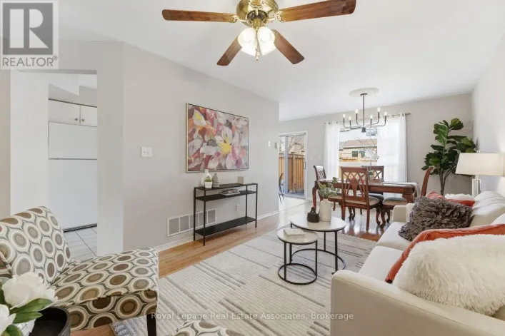 27 - 819 VILLAGE GREEN BOULEVARD, Mississauga