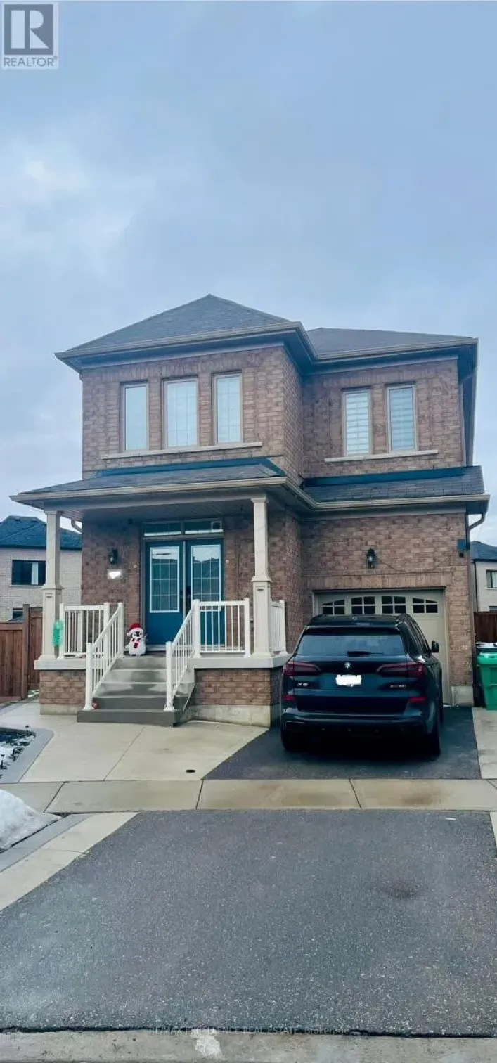 27 BACHELOR STREET, Brampton