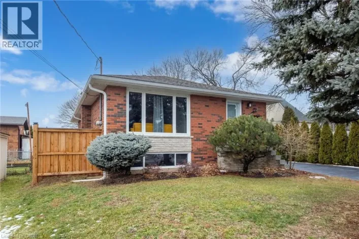 27 BLENHEIM Drive, Stoney Creek