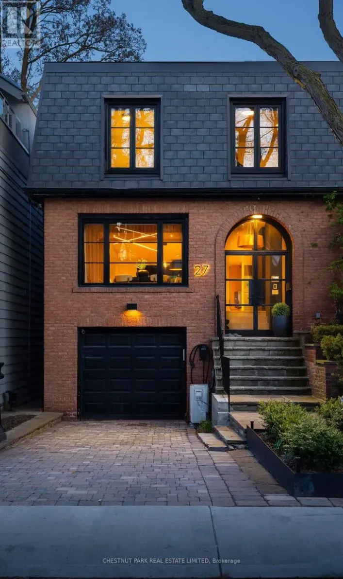 27 BOSWELL AVENUE, Toronto