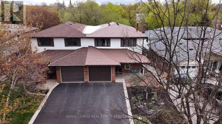 27 BREMEN LANE, Mississauga