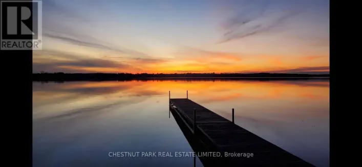 27 CARMANS LANE, Prince Edward County