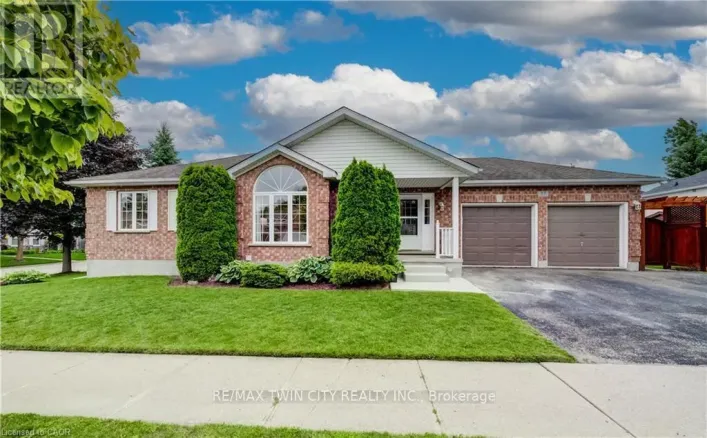 27 CHANDOS DRIVE, Kitchener