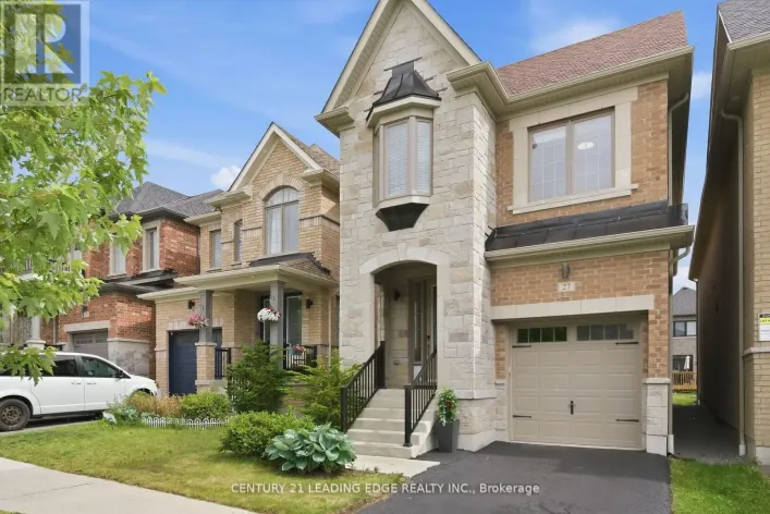 27 CHRISTINE ELLIOTT AVENUE, Whitby