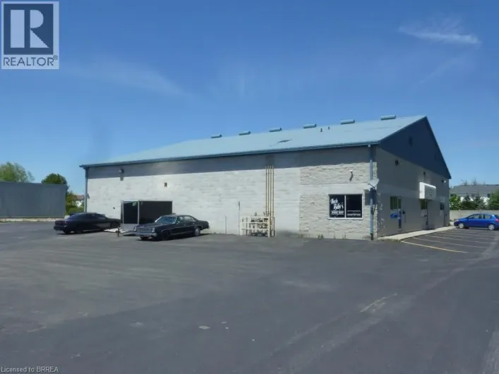 27 COPERNICUS Boulevard Unit# 8, Brantford