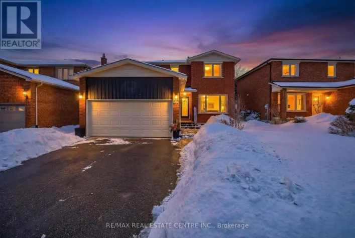 27 DE ROSE AVENUE, Caledon