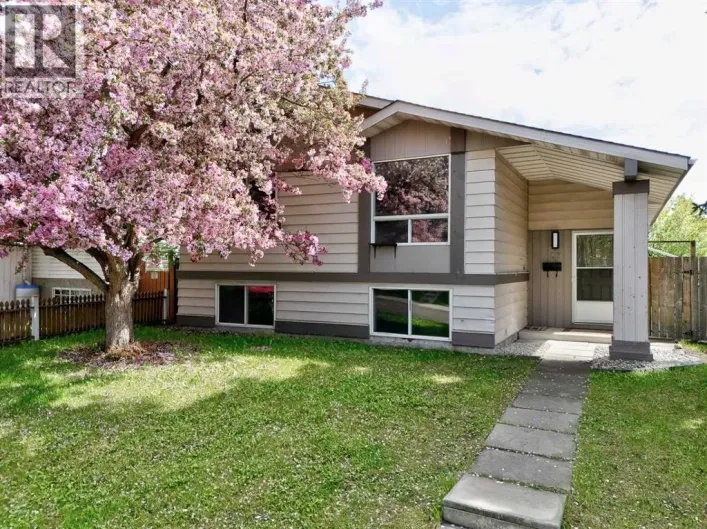 27 Dovely Way SE, Calgary