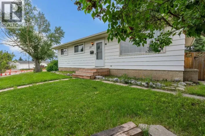 27 Dovercrest Way SE, Calgary