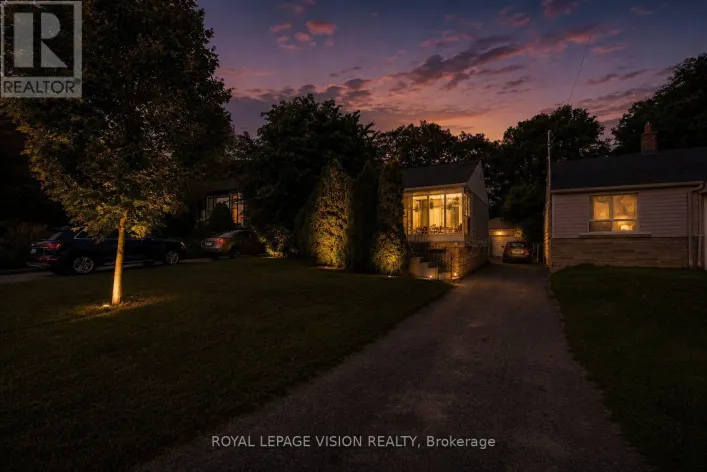 27 EASTVILLE AVENUE, Toronto