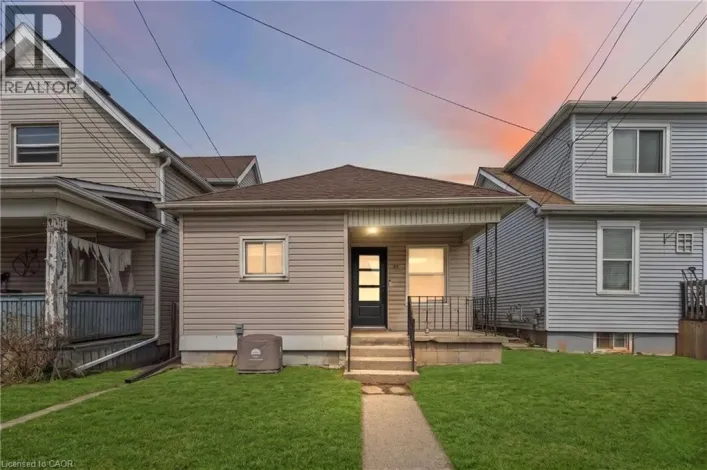 27 EDINBURGH Avenue, Hamilton
