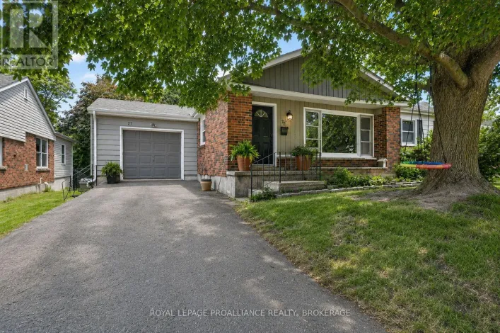 27 ELIZABETH AVENUE, Kingston
