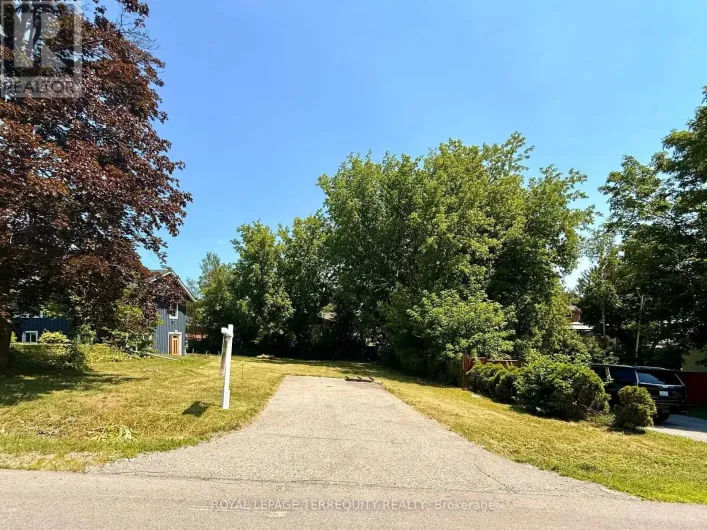 27 ELMVALE BOULEVARD, Whitchurch-Stouffville