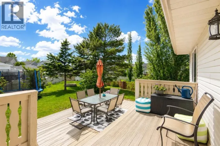 27 Erin Green Place SE, Calgary