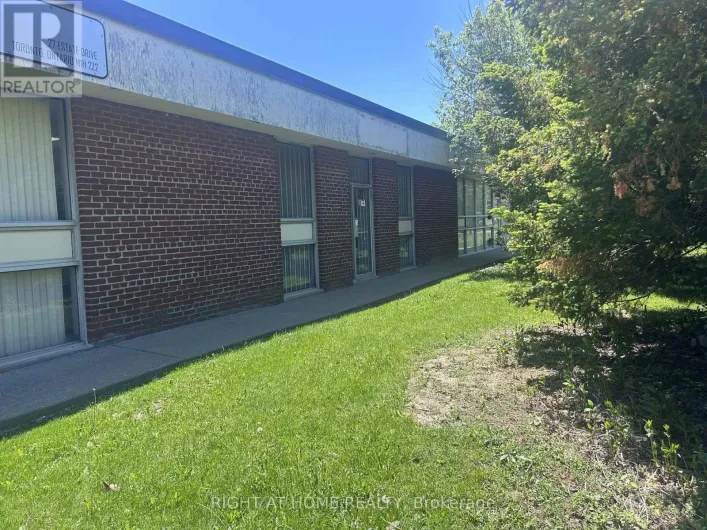 27 ESTATE DRIVE, Toronto