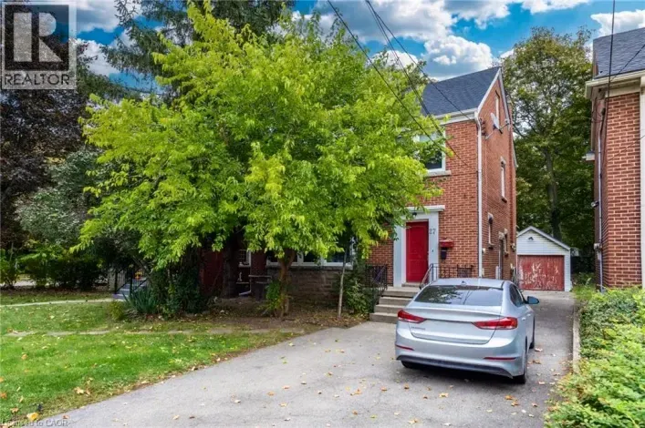 27 FORSYTH Avenue S, Hamilton