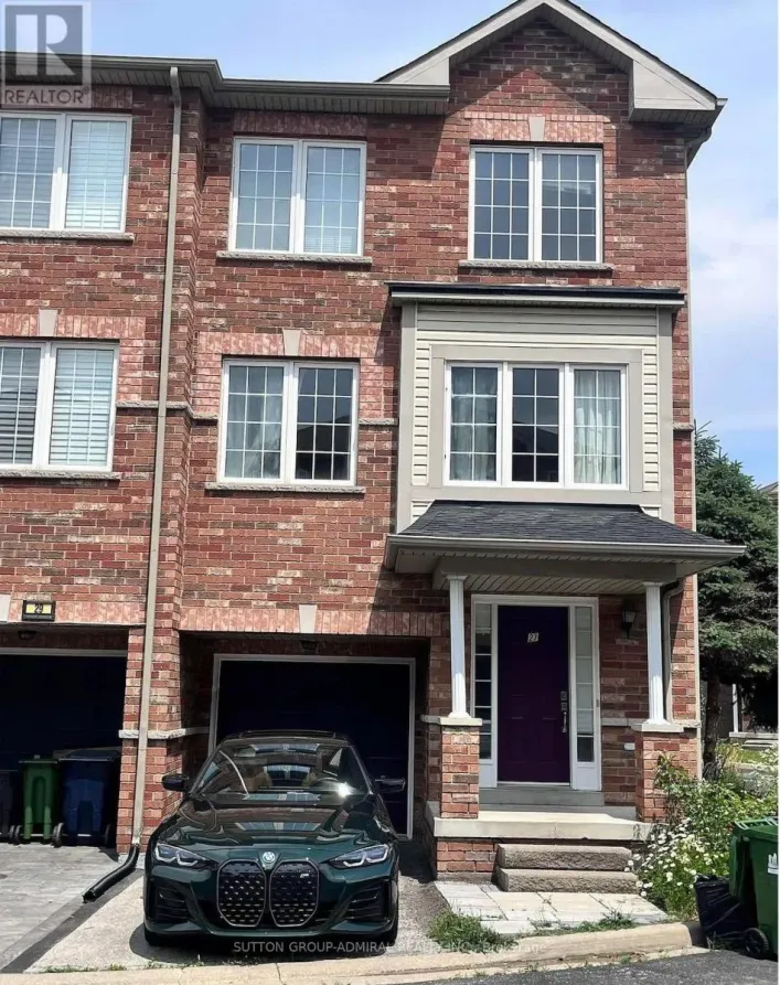 27 FROST KING LANE, Toronto