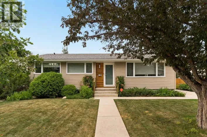 27 Gateway Drive SW, Calgary