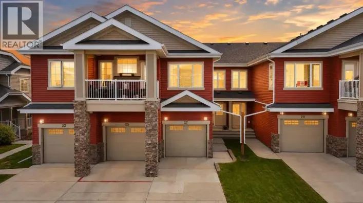 27 Golden Crescent, Red Deer