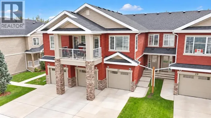27 Golden Crescent, Red Deer