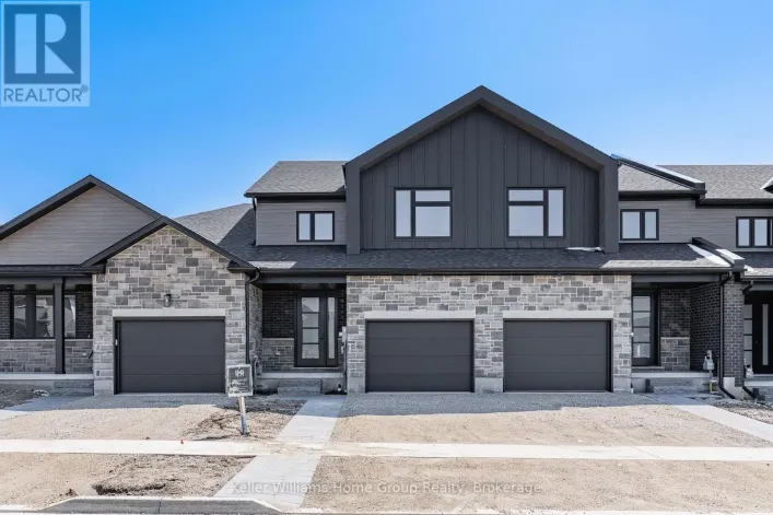 27 HALLS DRIVE, Centre Wellington