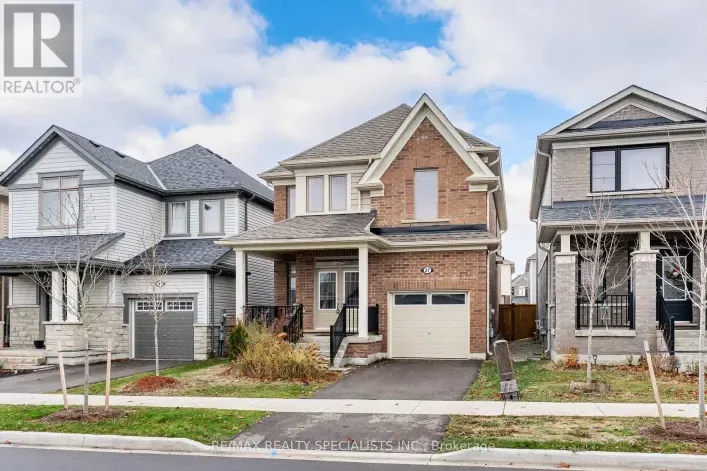 27 HARPIN WAY W, Centre Wellington