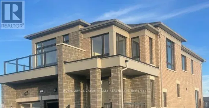 27 HENDERSON STREET, Essa